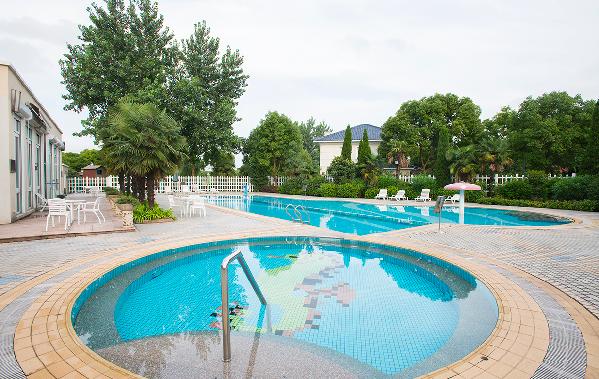 CHILDREN POOL